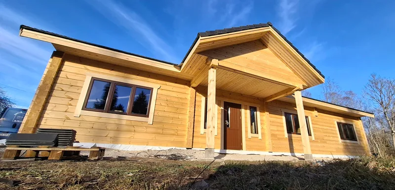 Liimpuitpalkmaja Tuudil